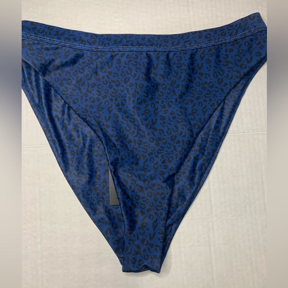 DIXPERFECT High-Cut Swim bottom